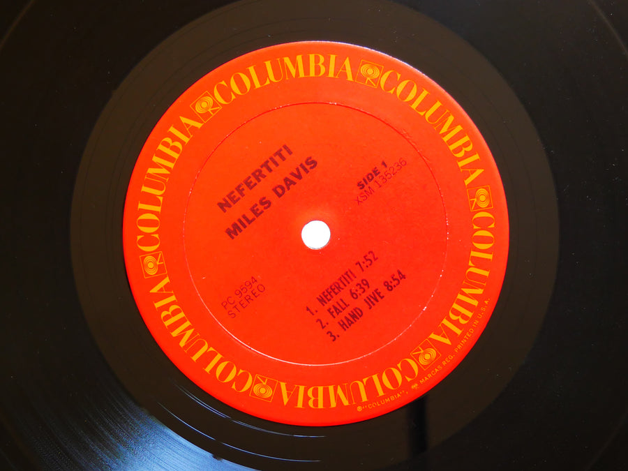 MILES DAVIS Nefertiti LP COLUMBIA PC 9594 US 1977 Wayne Shorter Herbie Hancock